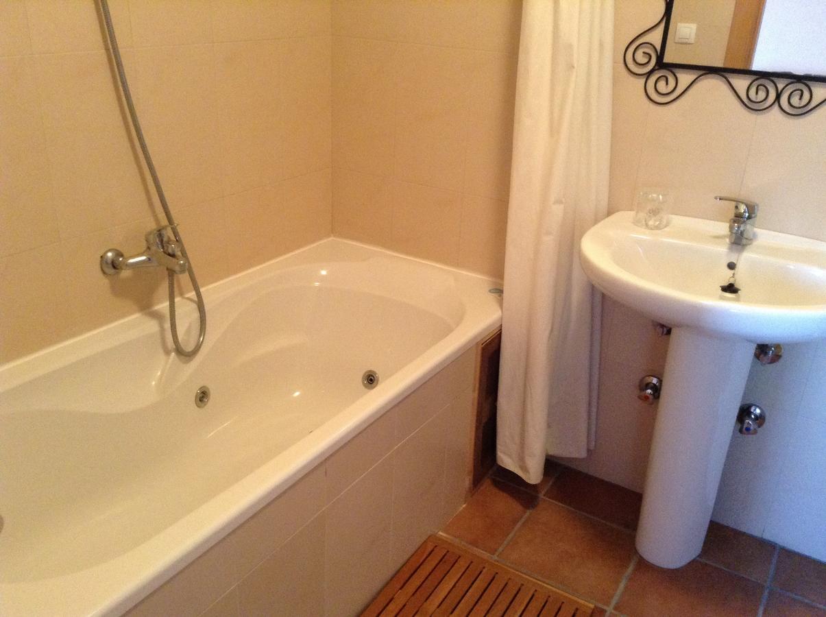 Hostal Camino Del Perdon Uterga 외부 사진